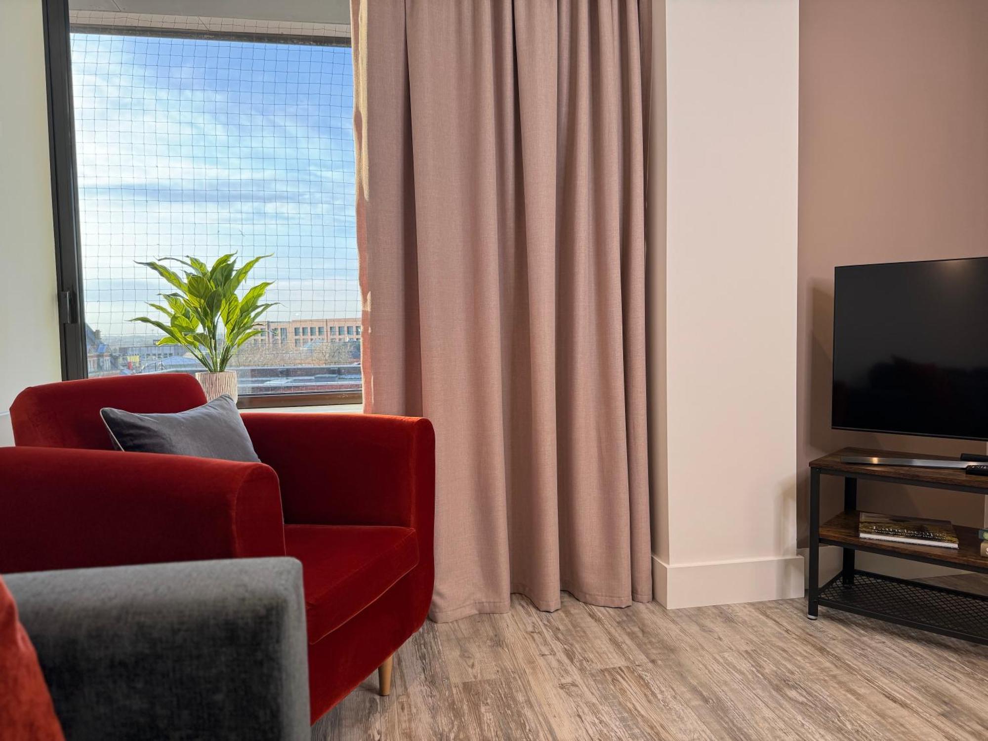 Elegant One Bedroom Apartment Swindon Eksteriør billede